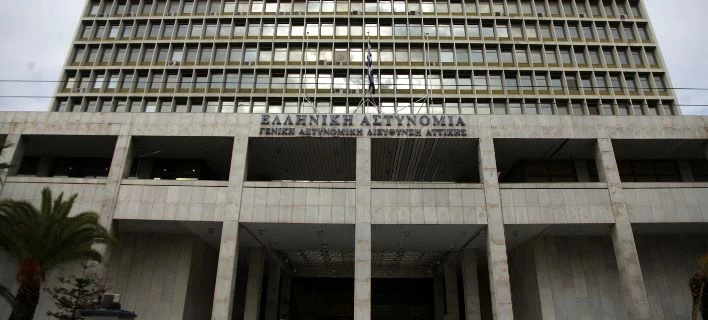 Υγειονομική βόμβα η ΓΑΔΑ: Αστυνομικοί και κρατούμενοι ανάμεσα σε σκουπίδια, αποφάγια και κατσαρίδες (εικόνες)